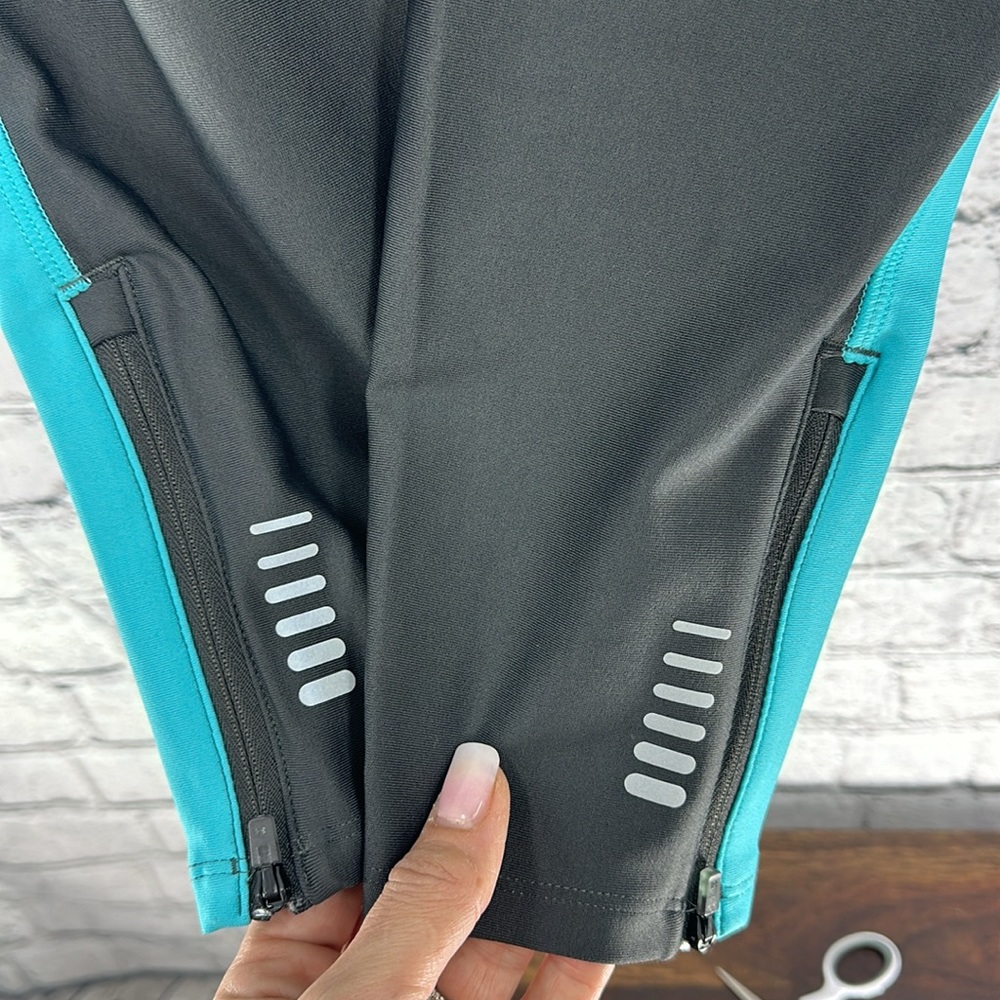 🏷️ UNDER ARMOUR Mileage Heatgear Compression Tights LARGE Gray/Aqua Blue EUC - Picture 8 of 9